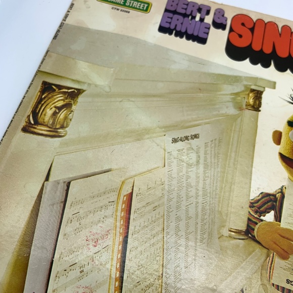 Vintage Sesame Street Vinyl Ernie and Bert Sing-Along LP Record Album - Picture 6 of 15